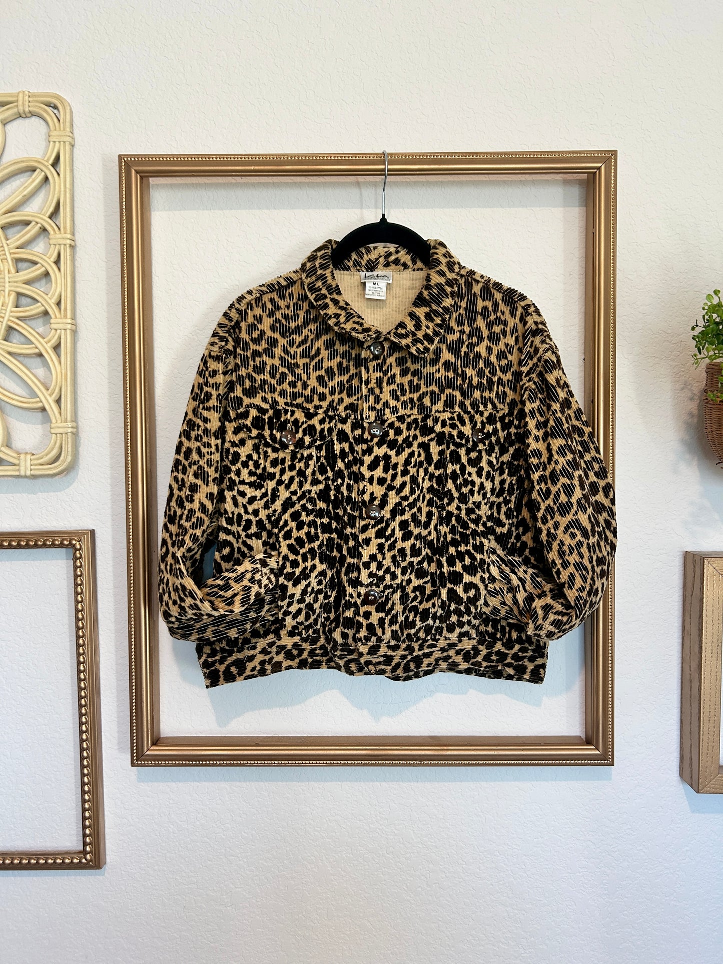 Kiko Cheetah Cropped Cheetah Jacket (M-XL)