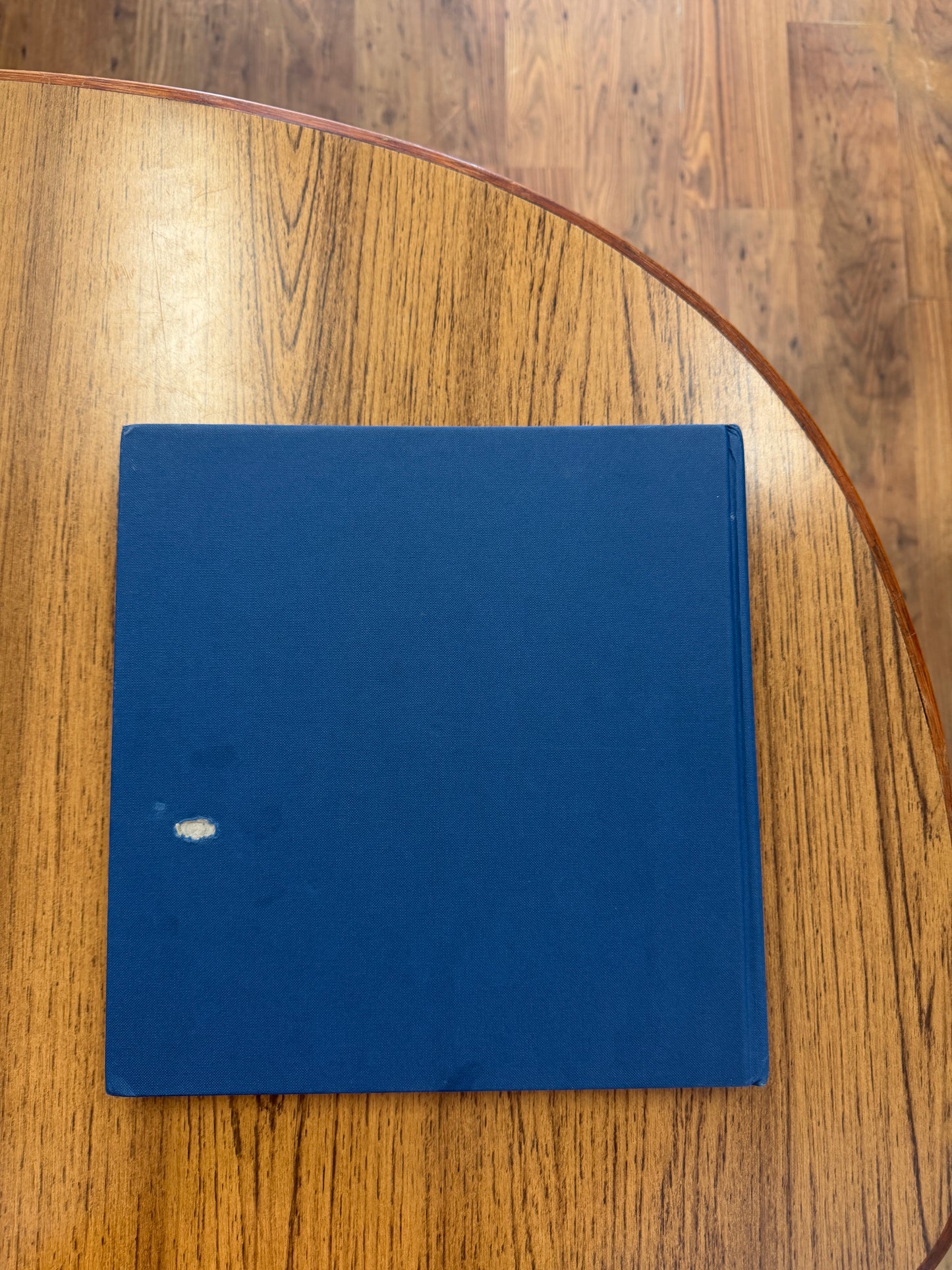 Coffee Table Book: The Book Of Waves